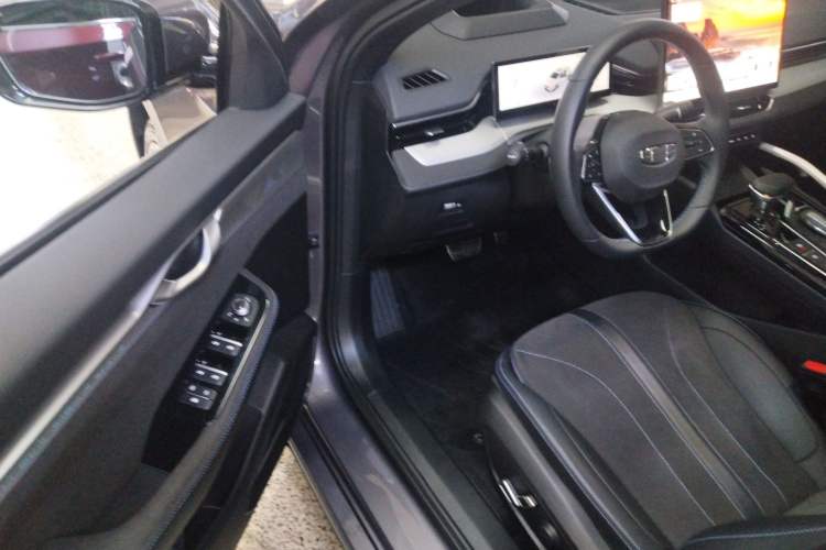 Used Geely Auto Preface 2025 Dongfang Yao 2.0TD Moonlight Edition
