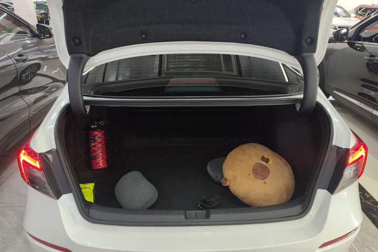 Used Honda Civic 2023 240TURBO CVT Dynamic Edition
