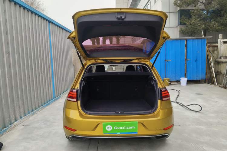 Used Volkswagen Golf 2018 230TSI Automatic Comfort Model
