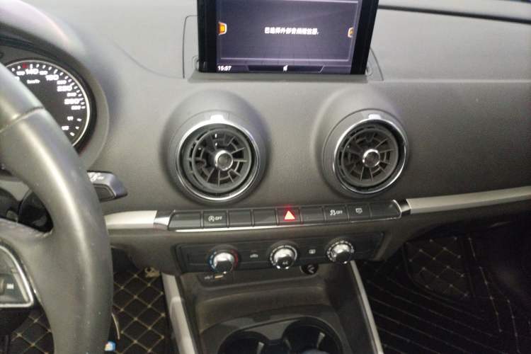 Used Audi A3 2018 30th Anniversary Edition Sportback 35 TFSI Ambition Model
