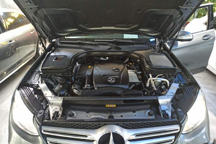 Used Mercedes-Benz GLC 2018 GLC 260 4MATIC Luxury Model
