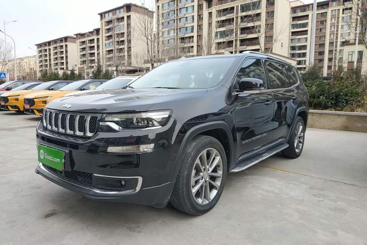 Used  Grand Commander 2018 2.0T Four-Wheel Drive Prestige Edition China V
