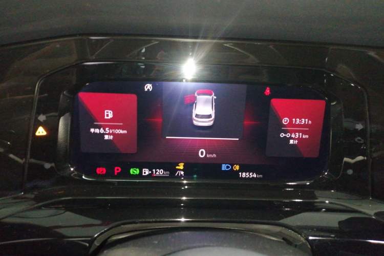 Used Volkswagen Golf 2023 Facelift 280TSI DSG R-Line Lite