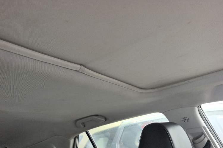 Used BYD S7 2015 2.0T Automatic Prestige Model
