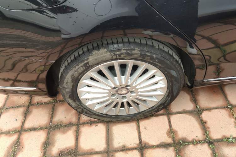 Used Mercedes-Benz C-Class 2015 C 200 L