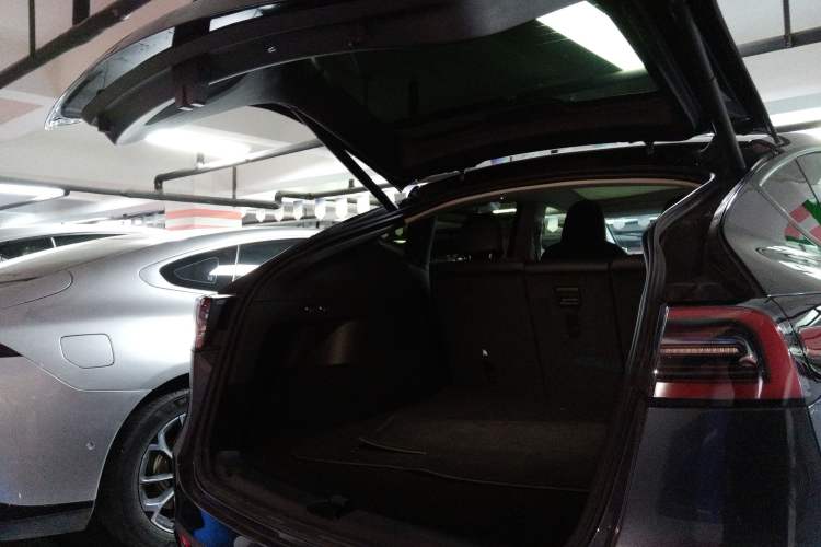 Used Tesla Model Y 2024 Rear-Wheel-Drive Version