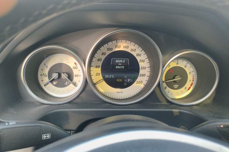 Used Mercedes-Benz E-Class 2015 E 260 L Sport & Fashion Model
