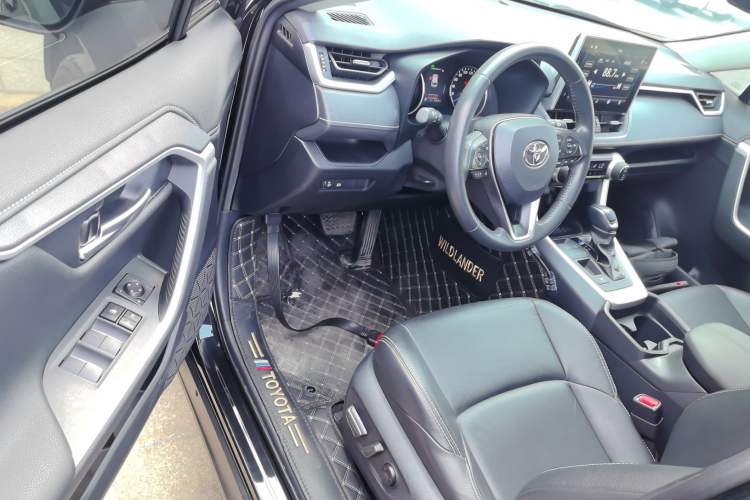 Used Toyota Wildlander 2022 Dual-Engine 2.5L E-CVT Two-Wheel Drive Luxury Edition
