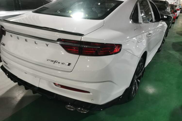 Used Geely Auto Preface 2025 Dongfang Yao 1.5TD Kunlun Edition
