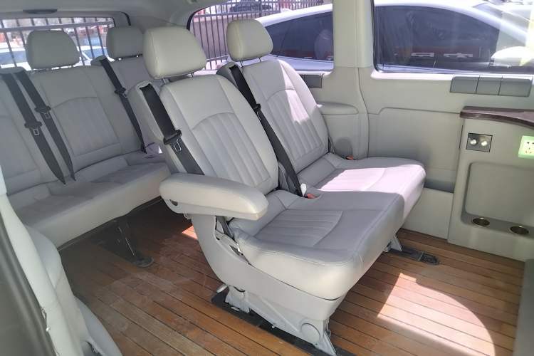 Used Mercedes-Benz Vito 2013 3.0L Elite Edition