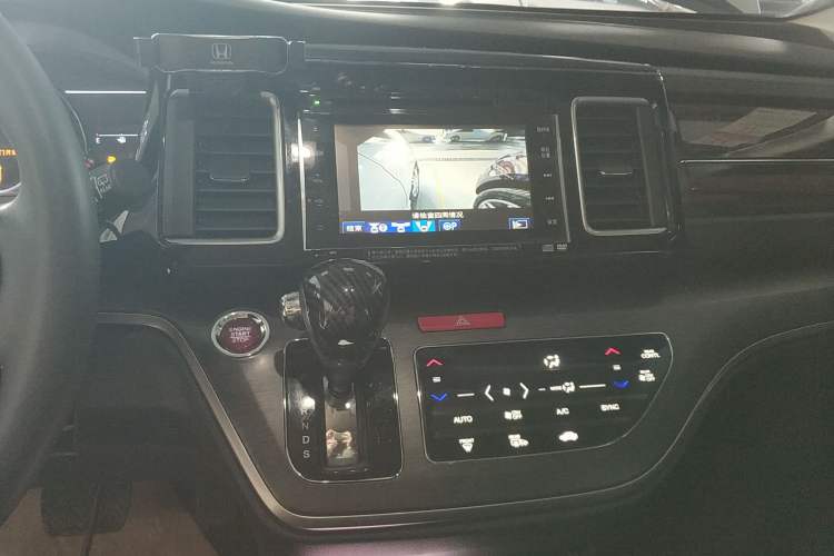 Used Honda Elysion 2016 2.4L Supreme Edition