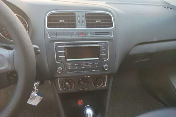 Used Volkswagen Polo 2014 1.6L Automatic Comfort Edition