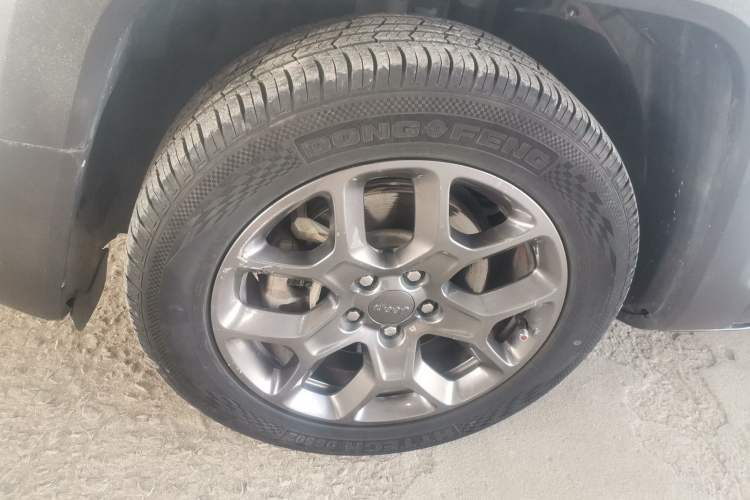 Used  Renegade 2017 180T Automatic Kinetic Edition+