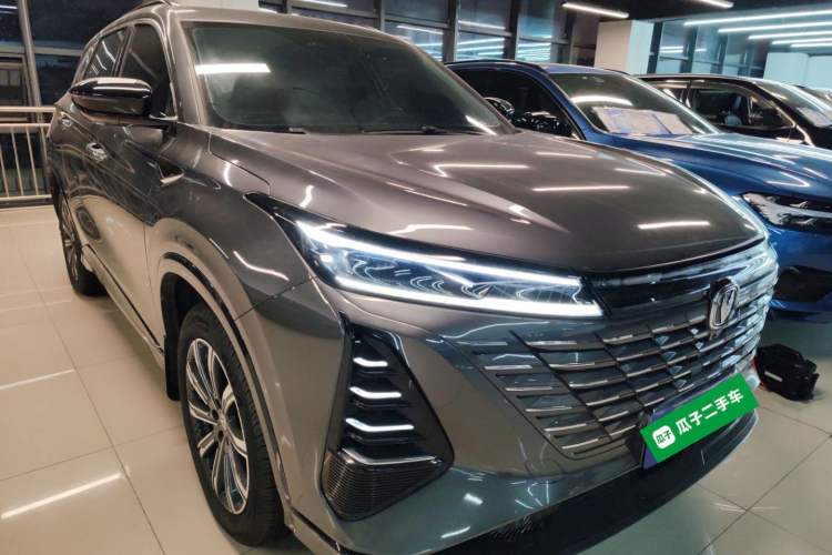 Used Changan CS75 PLUS 2024 3rd Generation Champion Edition 1.5T Intelligent Drive Dynamic Model
