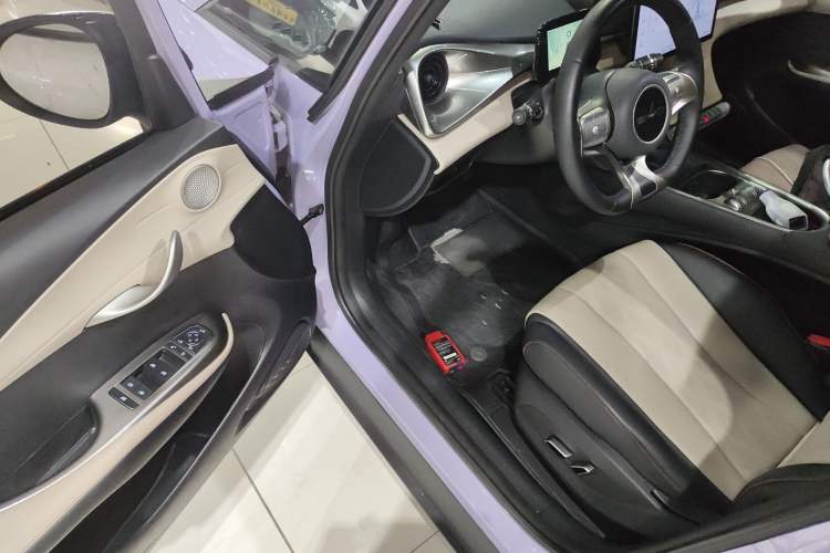 Used BYD Dolphin 2023 420 km Free Version
