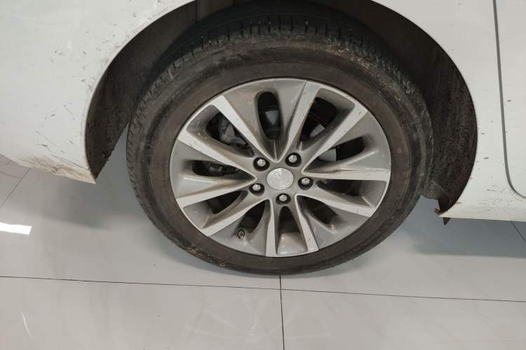 Used Buick GL6 2021 323T Mild Hybrid Connect Luxury Model
