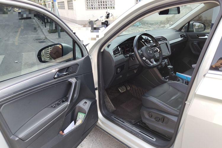 Used Volkswagen Tiguan L 2021 330TSI Automatic Two-Wheel Drive R-Line Flagship Edition
