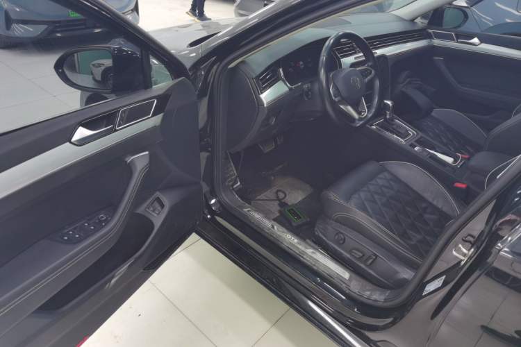 Used Volkswagen Magotan GTE Plug-in Hybrid 2022 GTE Luxury Model
