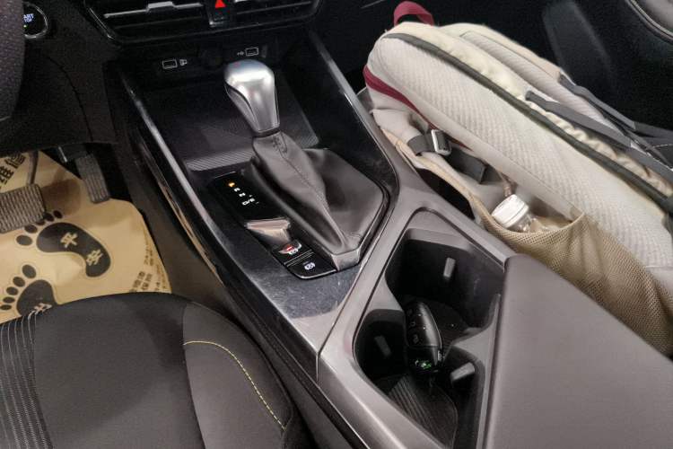 Used Roewe i5 2021 1.5L CVT Platinum Edition
