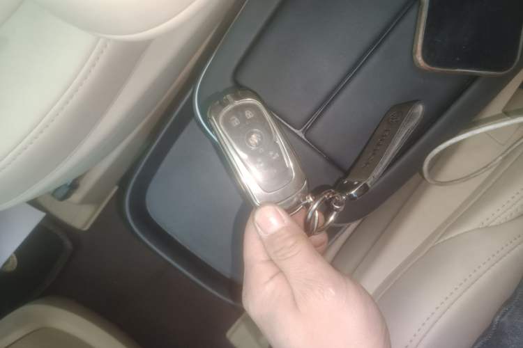 Used Buick GL8 2023 ES Lu Zun Deluxe Model
