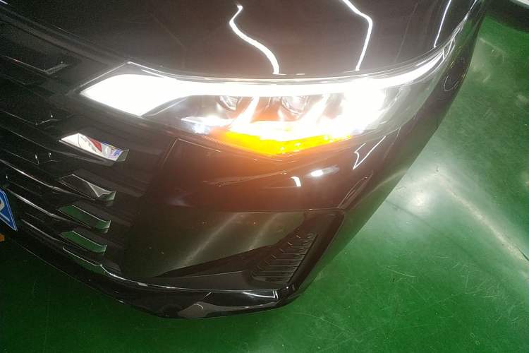 Used GAC Trumpchi M6 2023 PRO 270T DCT Luxury Edition
