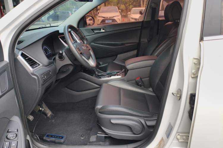 Used Hyundai Tucson 2015 1.6T Dual-Clutch Two-Wheel-Drive Smart Model