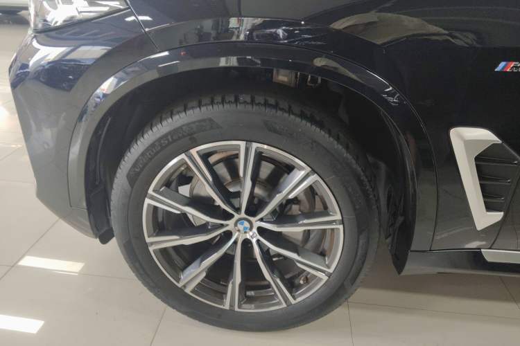 Used BMW X5 2023 xDrive 30Li M Sport Package
