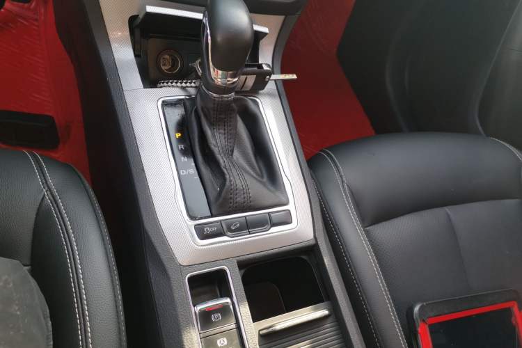 Used Roewe RX5 2020 20T Automatic 4G Connect Superior Flagship Edition
