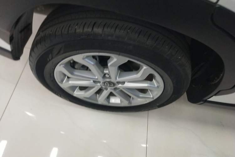 Used Toyota FRONTLANDER 2023 2.0L Smart Electric Hybrid Dual-Engine Leading Edition
