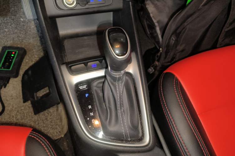 Used Hyundai Celesta 2017 1.6L Automatic Enjoyment Version GLS