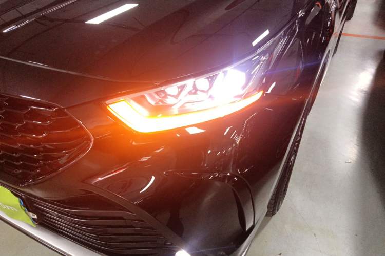 Used Toyota Crown Land Cruiser 2022 2.5L HEV Four-Wheel Drive Premium Edition
