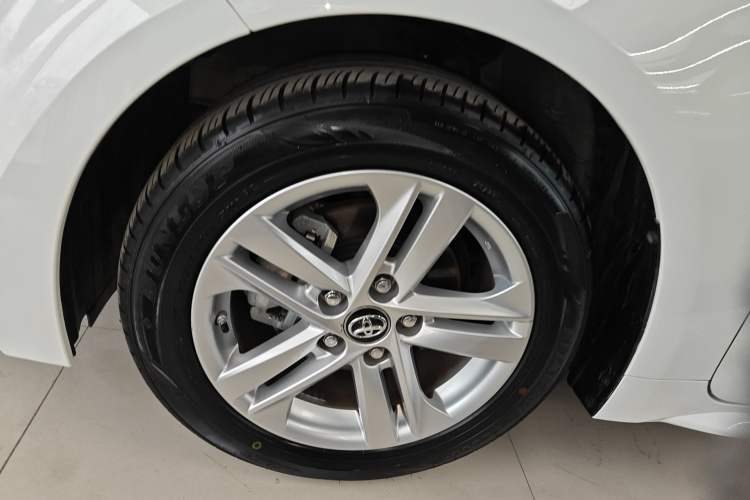 Used Toyota Levin 2022 Facelift TNGA 1.5L CVT Progressive Edition
