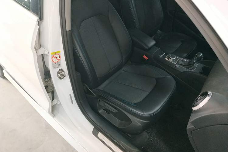 Used Audi A3 2019 Limousine 35 TFSI Fashion Edition China VI Emission Standard
