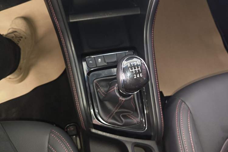 Used  Refine S3 2017 1.6L Manual Luxury Smart Model