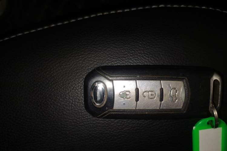 Used GAC Trumpchi GA6 2016 235T DCT Elite Edition
