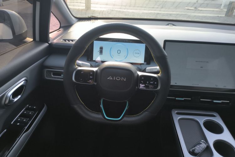 Used AION Y 2023 Plus 610 Enjoy Edition