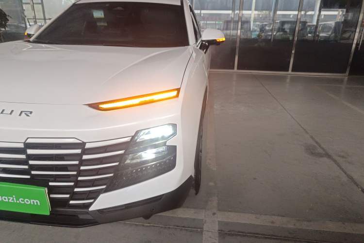 Used JETOUR Dashing i-DM 2022 1.5T DHT Lightning 02
