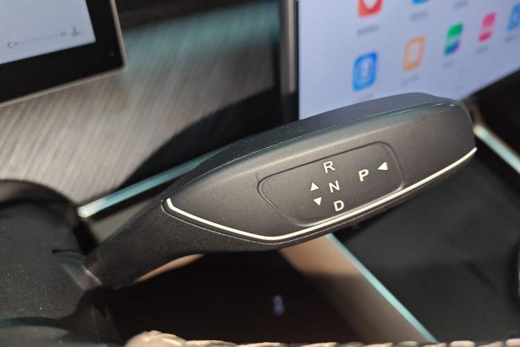 Used Chery Tiggo 8 L 2024 2.0T Two-Wheel Drive Comfort Edition 5 Seats