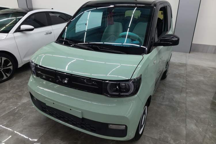 Used Wuling Hongguang MINIEV 2022 Macaron Premium Model – Lithium Ternary Battery

