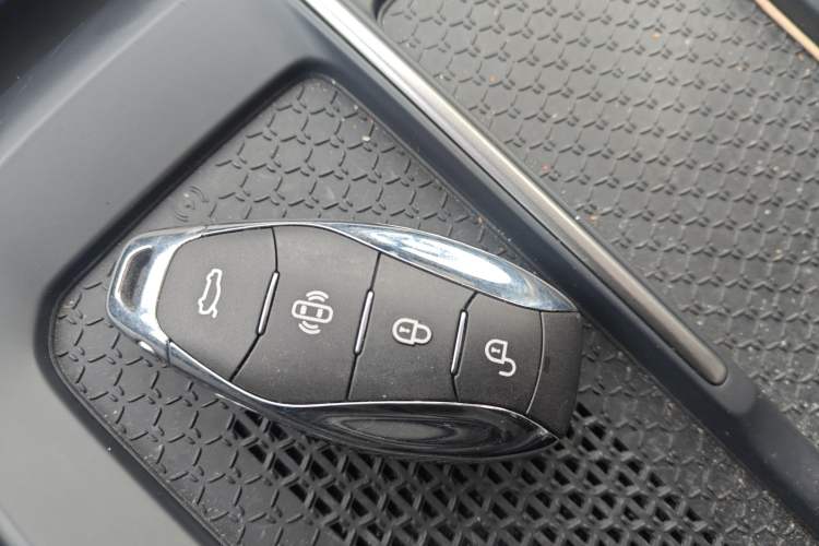 Used Hongqi EH7 2024 690 Pro
