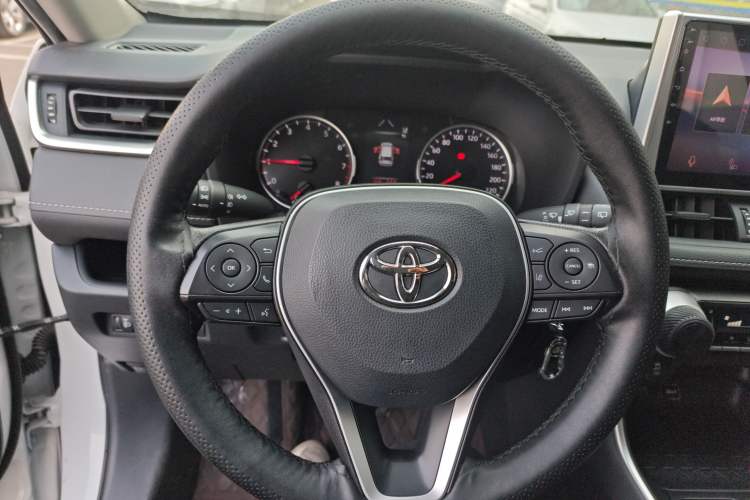 Used Toyota RAV4 2021 2.0L CVT Two-Wheel Drive Urban Edition
