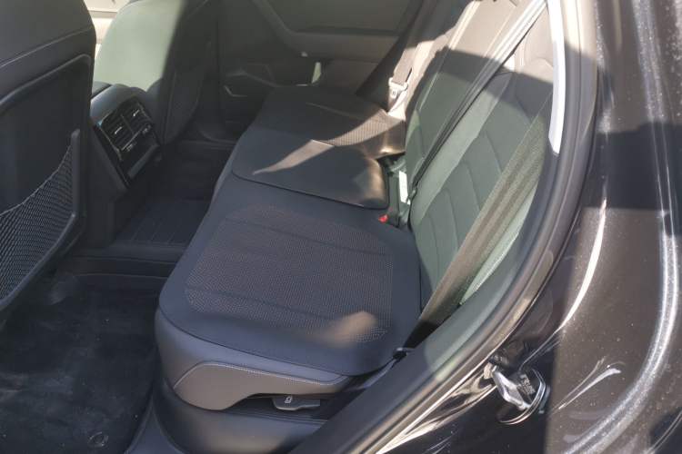 Used Volkswagen Touareg 2022 3.0 TSI Luxury Edition Black Diamond Sport Package