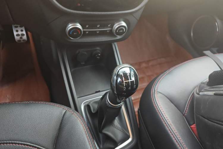 Used Haval H1 2016 Revised Version Blue Badge 1.5L Manual Comfort Edition