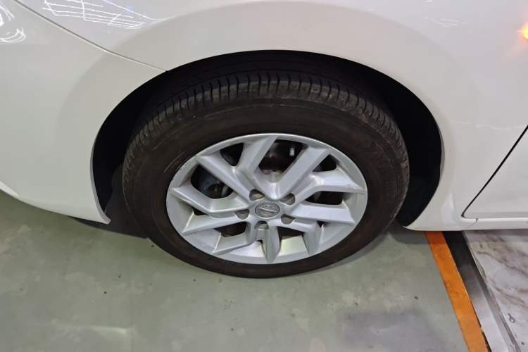 Used Nissan Tiida 2021 1.6L CVT Cool Edition
