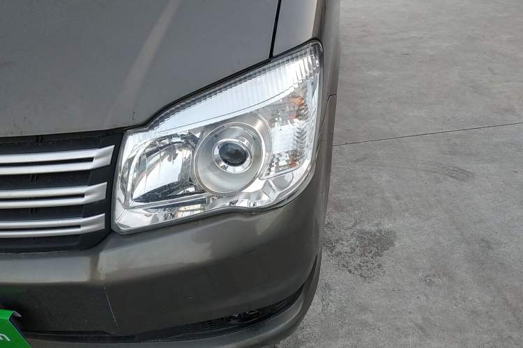 Used FORTHING Lingzhi 2018 M3 1.5L 5-Seat Base Model
