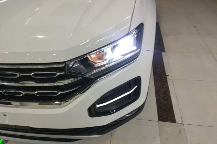 Used Volkswagen Tayron 2020 330TSI Two-Wheel Drive Luxury Smart Connectivity Version
