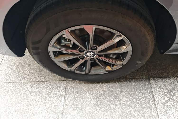 Used BYD Qin PLUS 2021 EV 400KM Leading Comfort Edition
