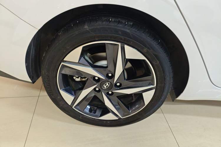 Used Hyundai Elantra 2022 240TGDi DCT LUX Prestige Edition