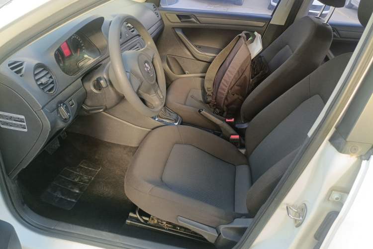 Used Volkswagen Jetta 2015 Value Edition 1.6L Automatic Fashion Version
