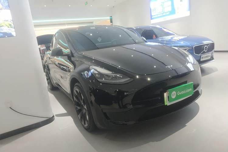 Used Tesla Model Y 2022 Rear-Wheel-Drive Version
